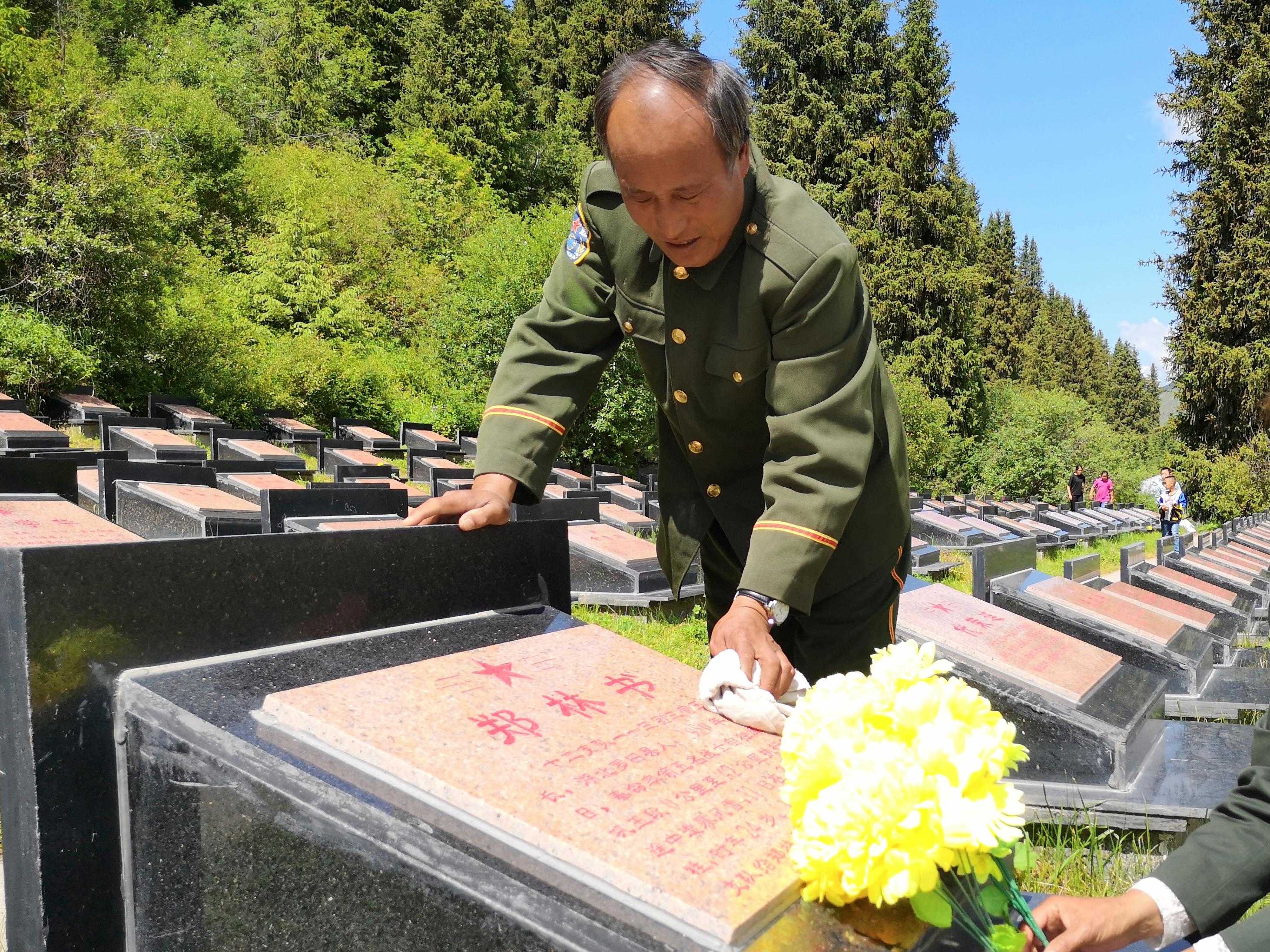 陳俊貴：一個饅頭，一生守候